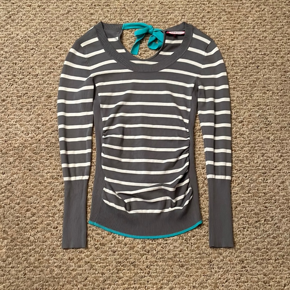 Stopped sweater